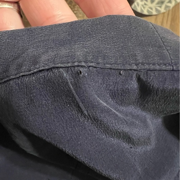 Lilly Pulitzer Raleigh navy blue 100% silk button down tank top with neck tie - Picture 9 of 11